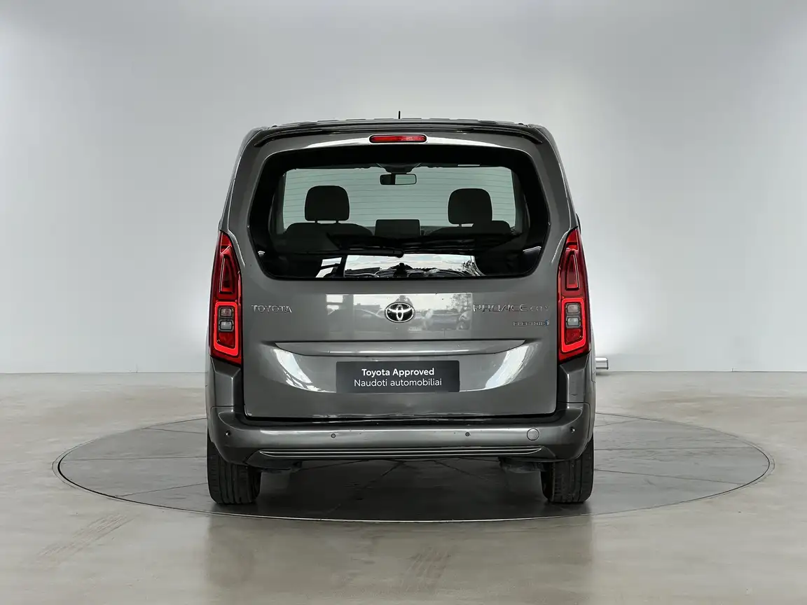 TOYOTA PROACE CITY VERSO