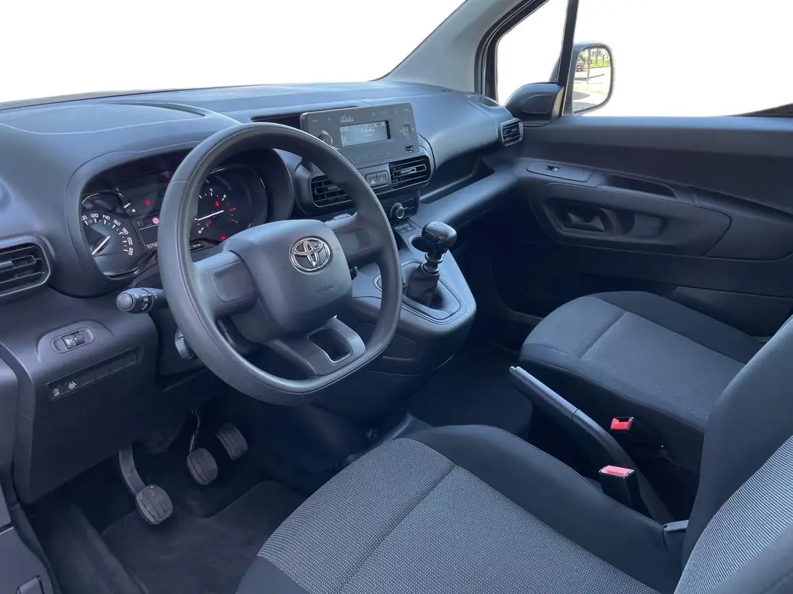 TOYOTA PROACE CITY