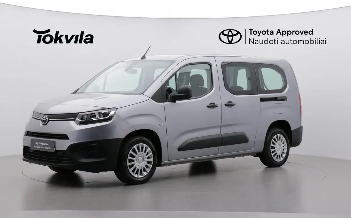 TOYOTA PROACE