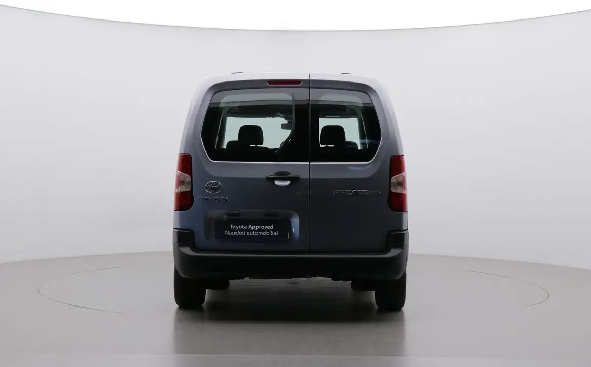 TOYOTA PROACE