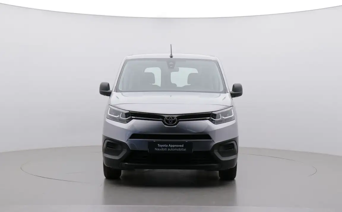 TOYOTA PROACE