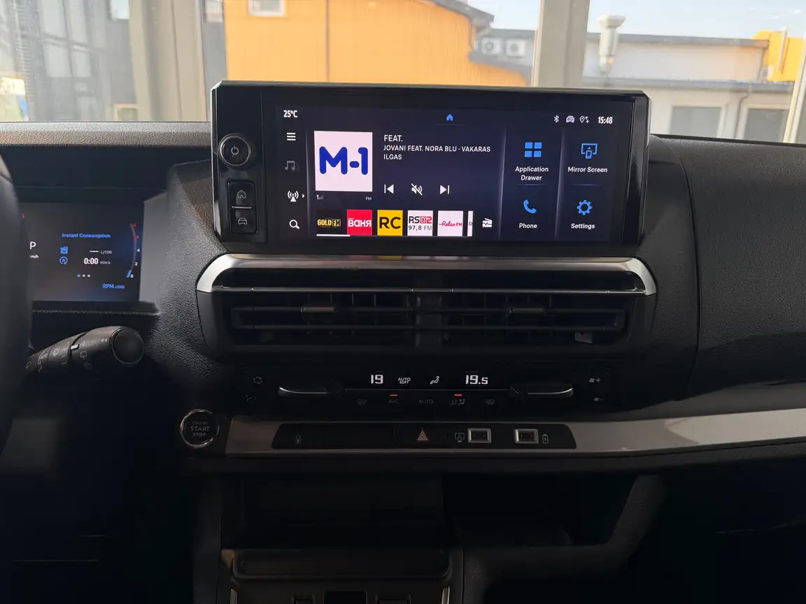 TOYOTA PROACE