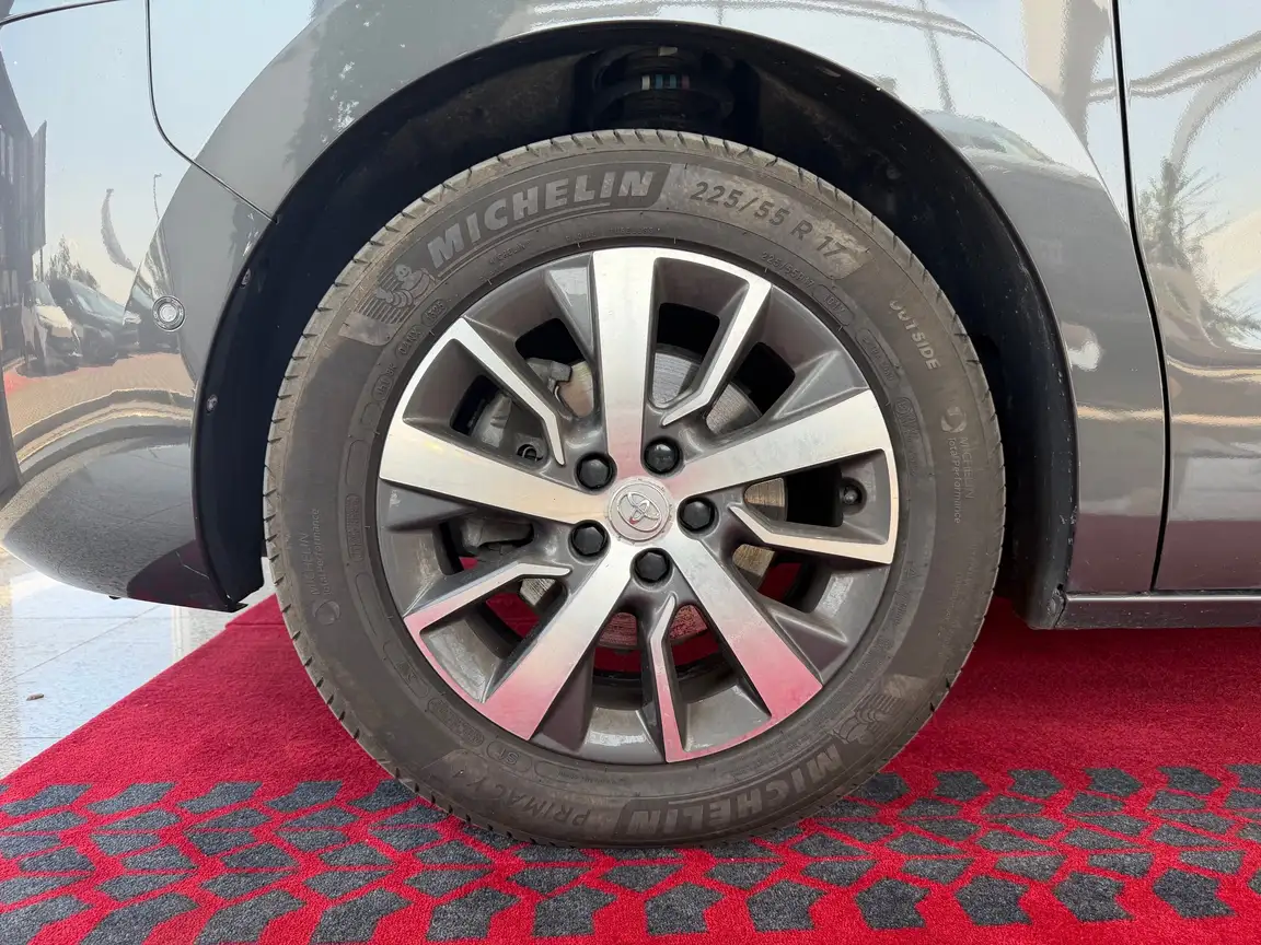 TOYOTA PROACE