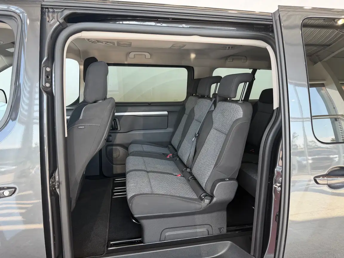 TOYOTA PROACE