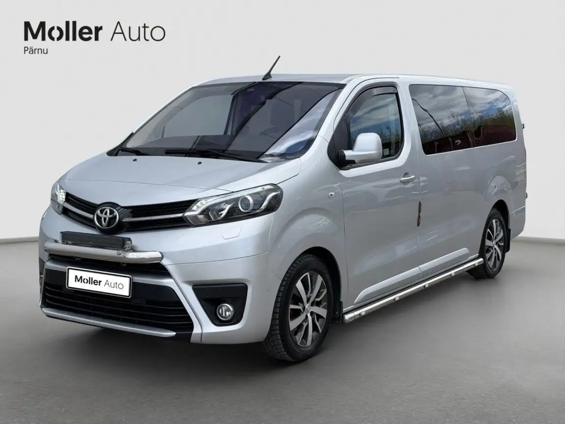 TOYOTA PROACE