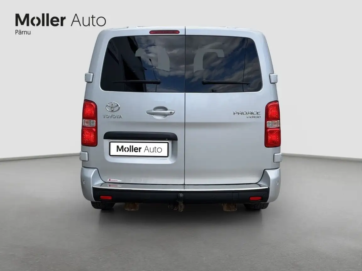 TOYOTA PROACE