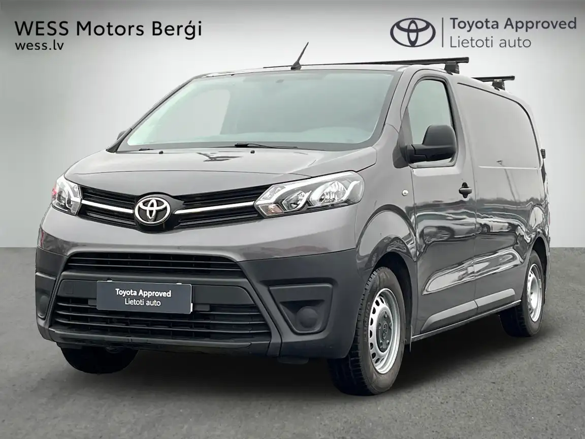 TOYOTA PROACE