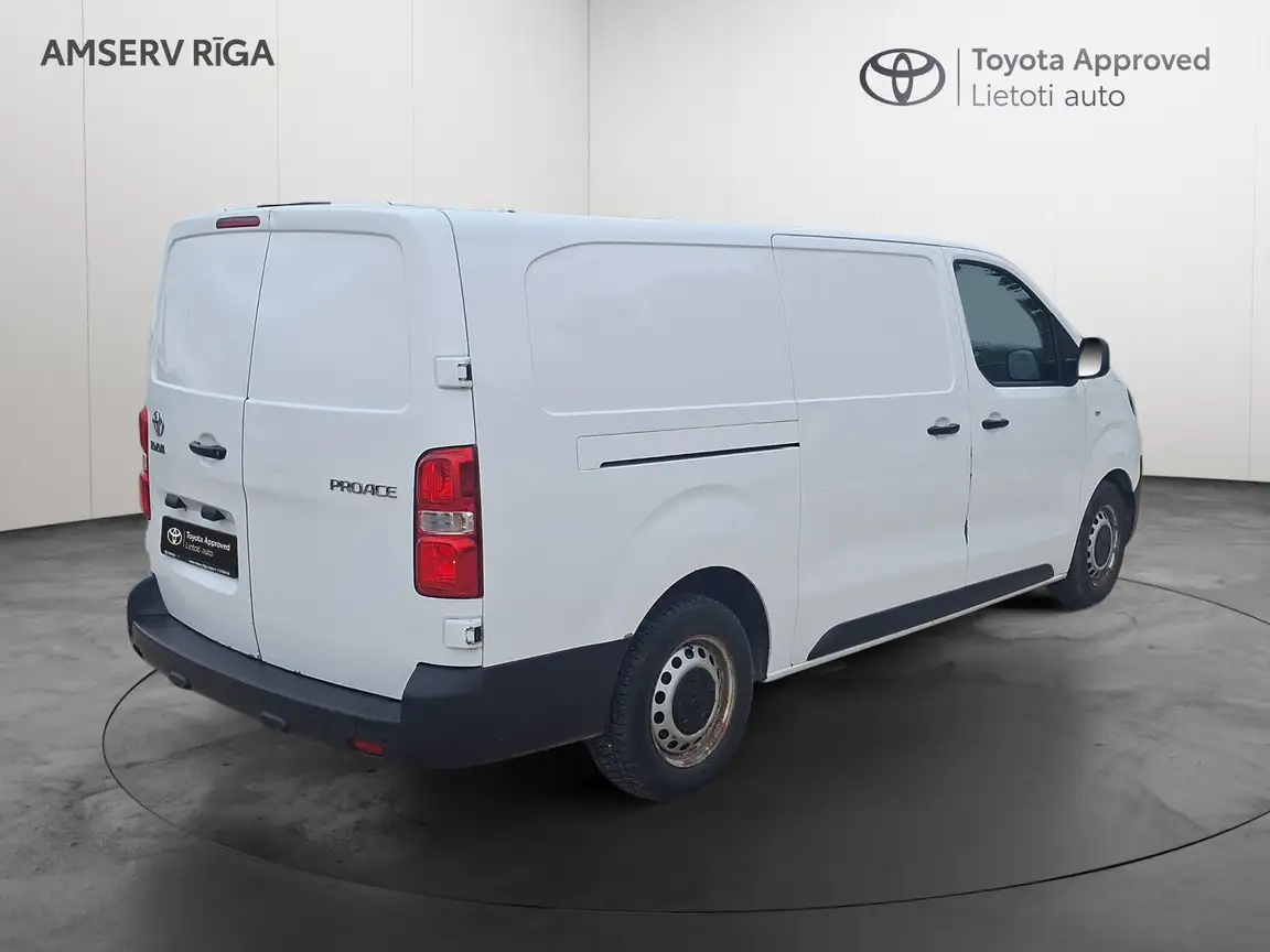TOYOTA PROACE