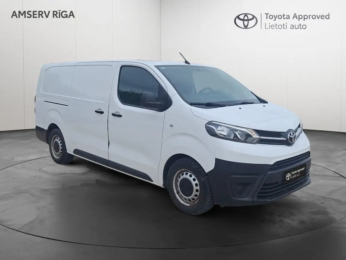 TOYOTA PROACE