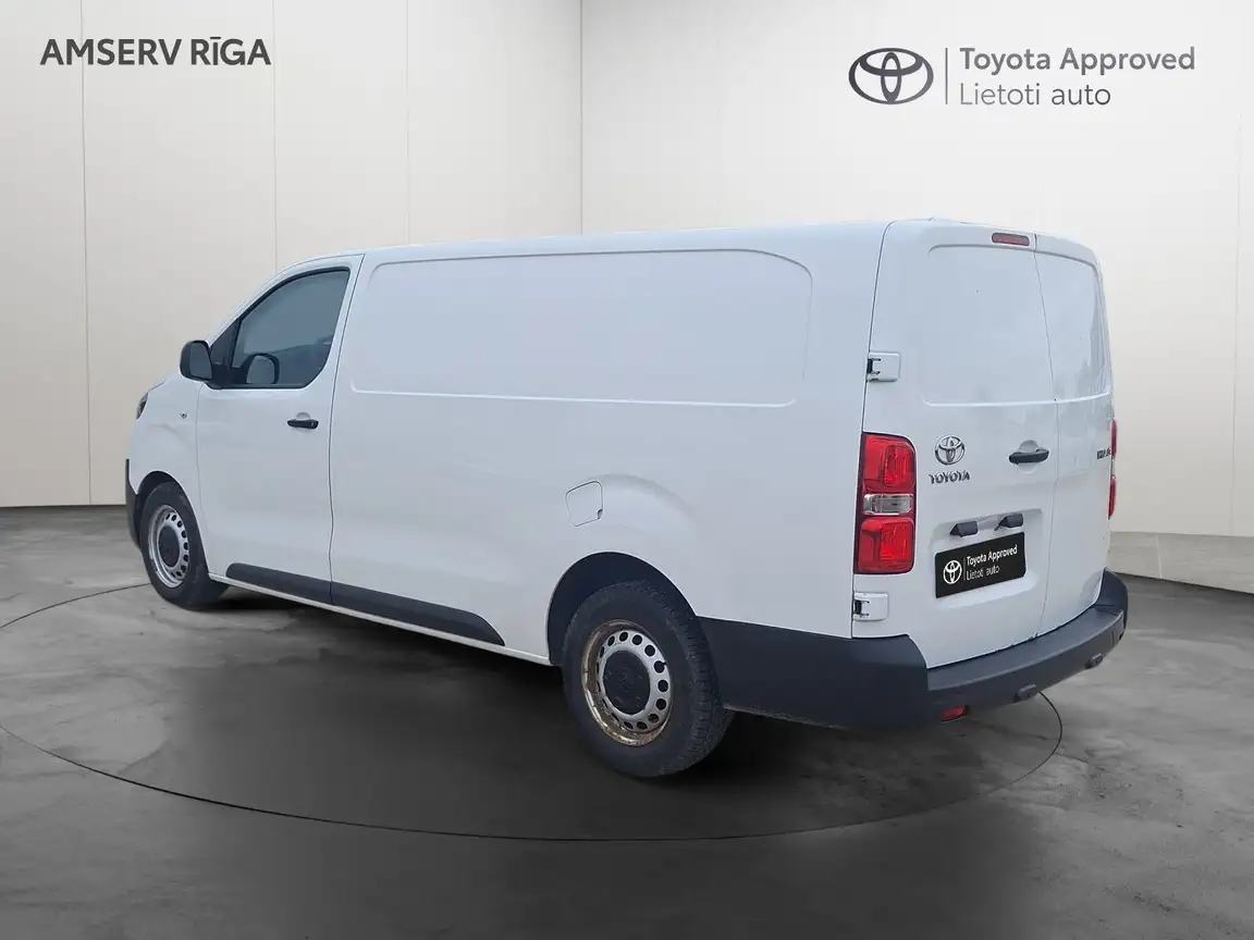 TOYOTA PROACE