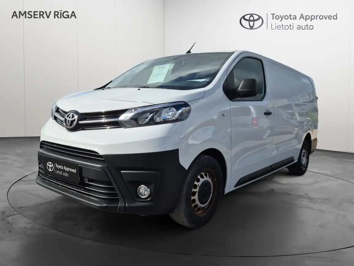 TOYOTA PROACE