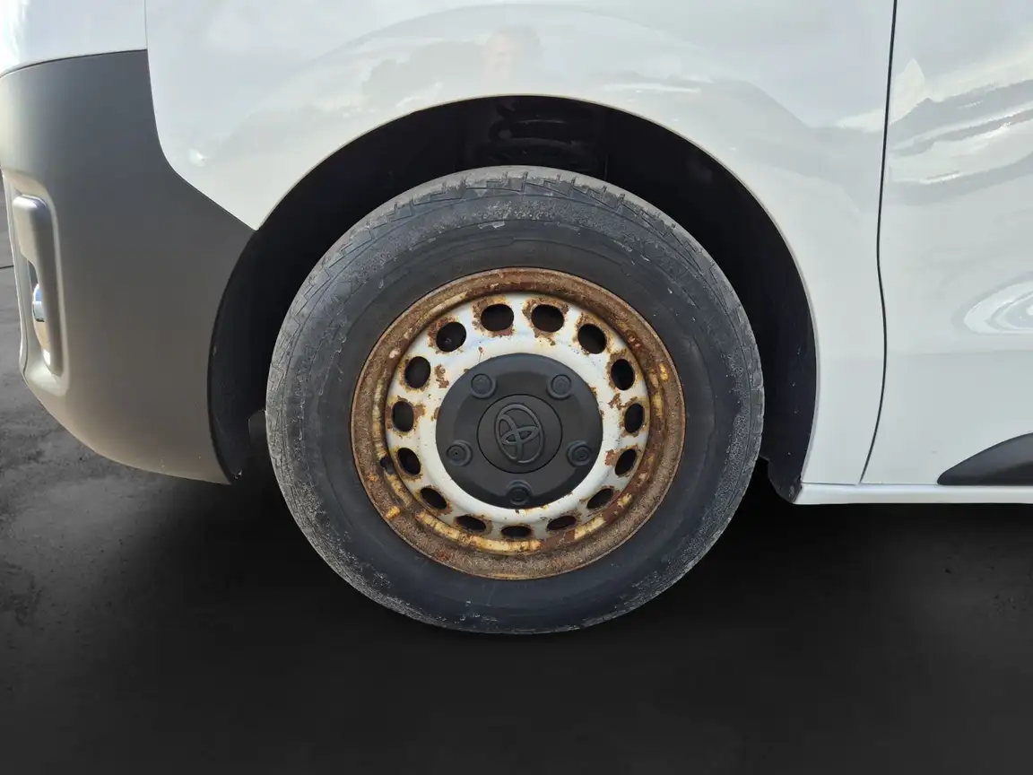TOYOTA PROACE