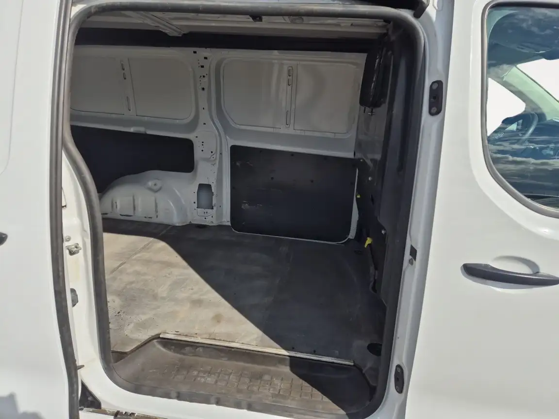 TOYOTA PROACE