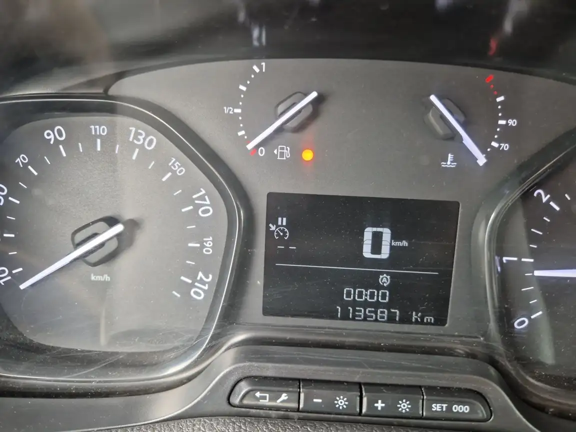 TOYOTA PROACE