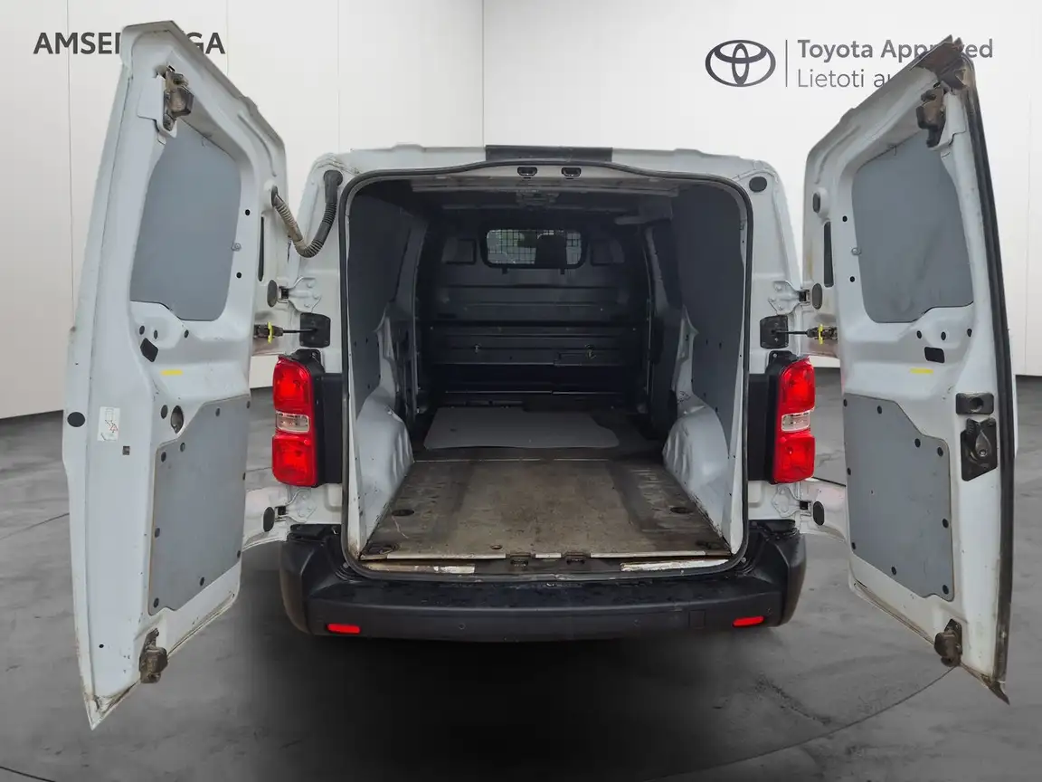 TOYOTA PROACE