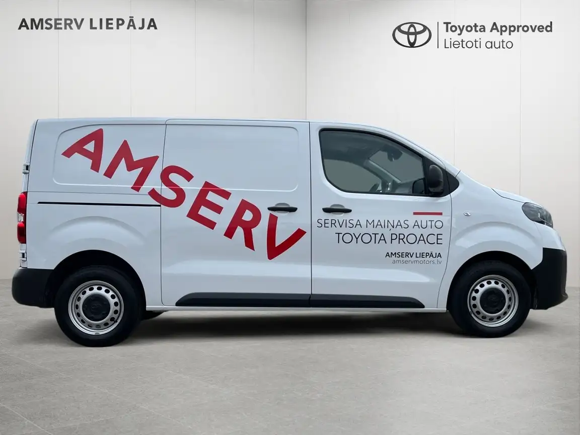TOYOTA PROACE
