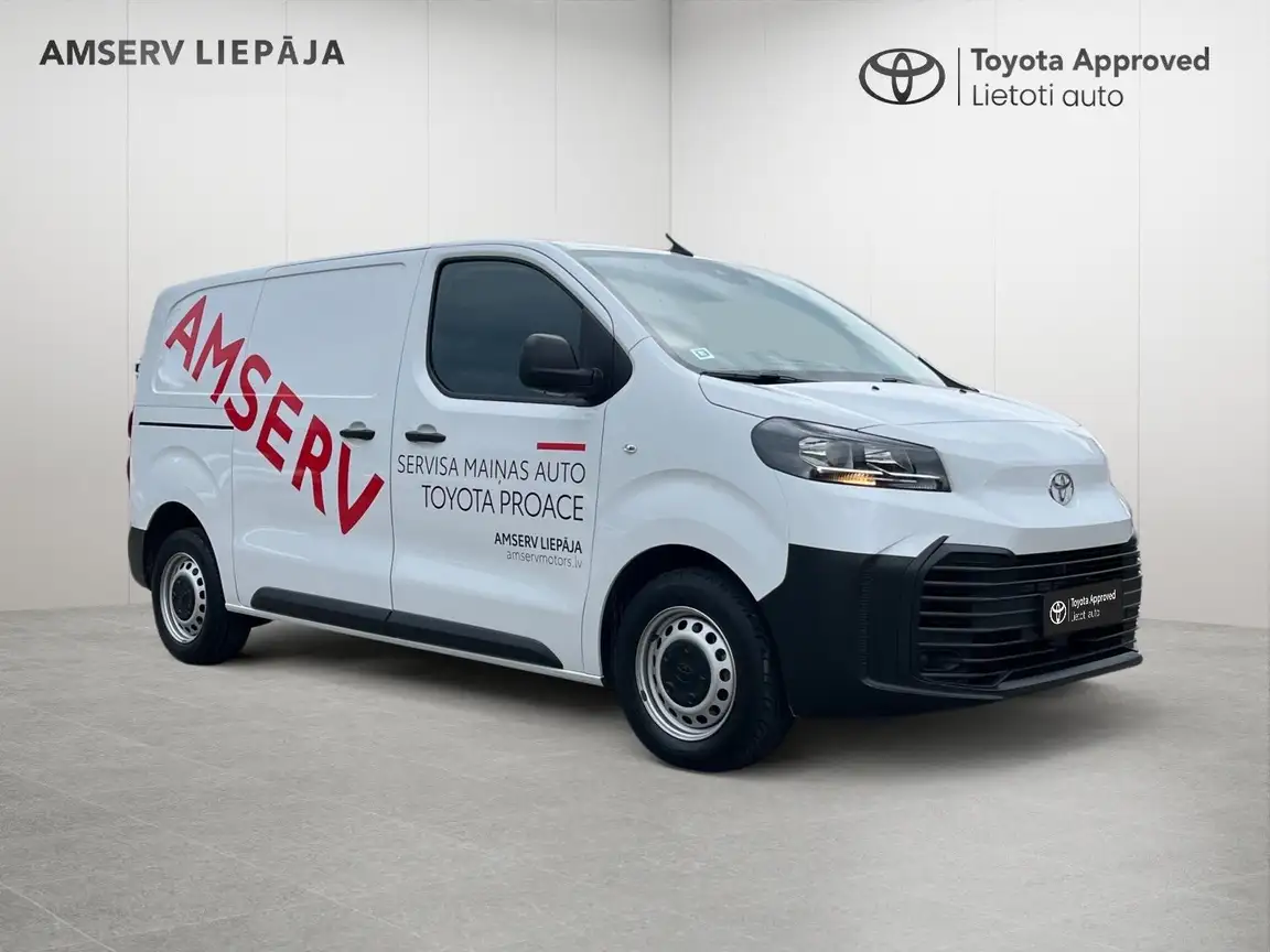 TOYOTA PROACE