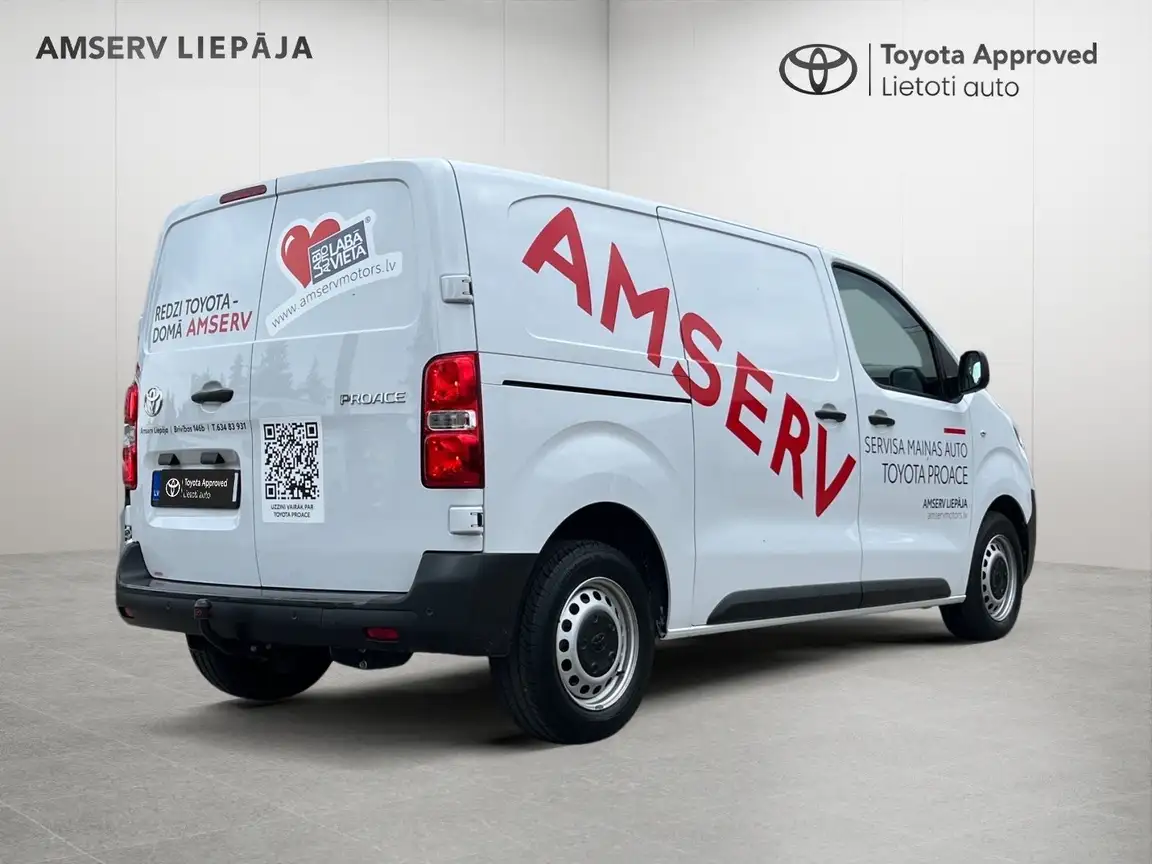 TOYOTA PROACE