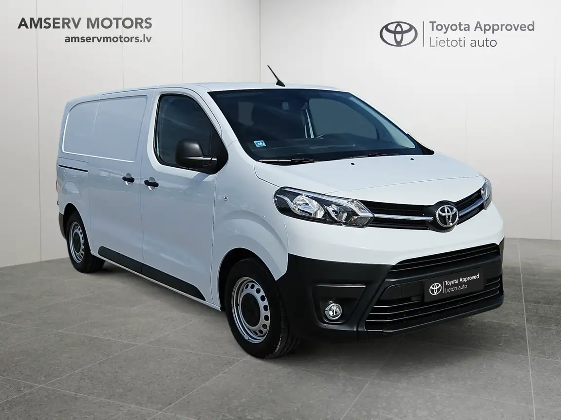 TOYOTA PROACE