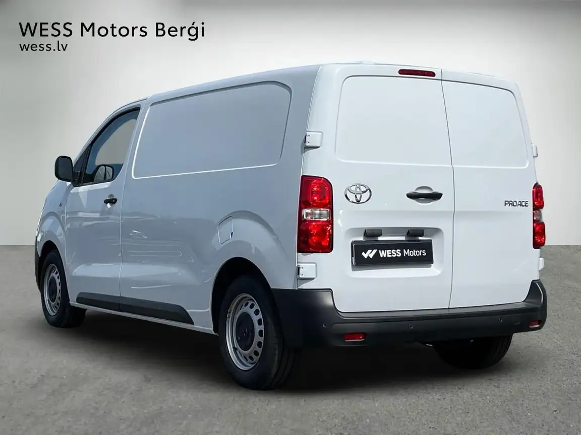 TOYOTA PROACE