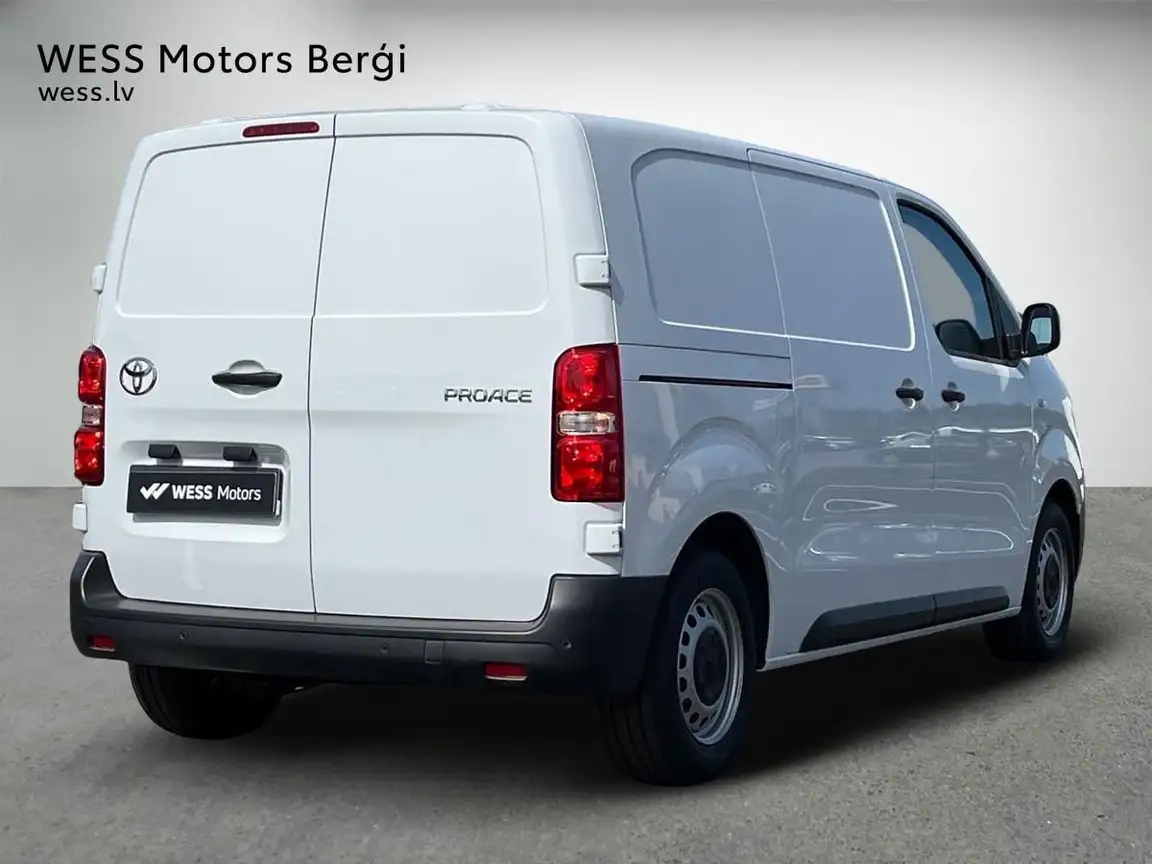 TOYOTA PROACE