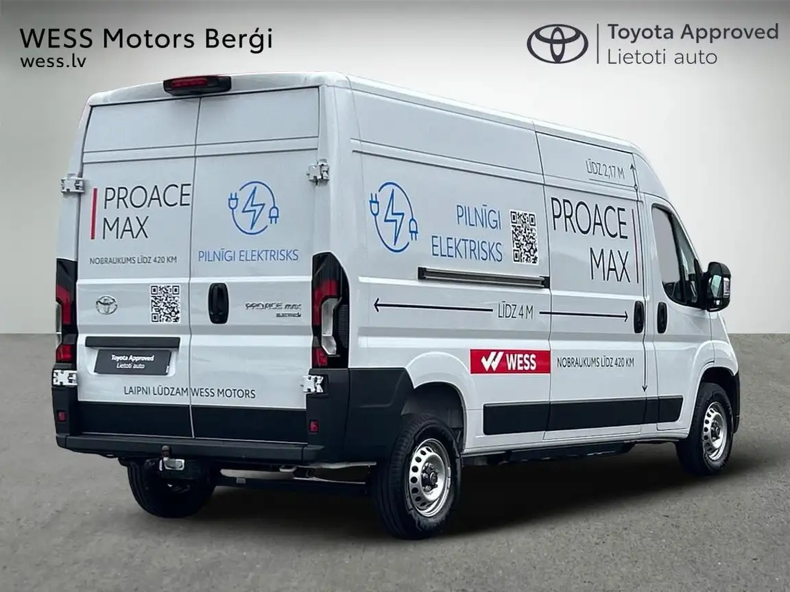 TOYOTA PROACE