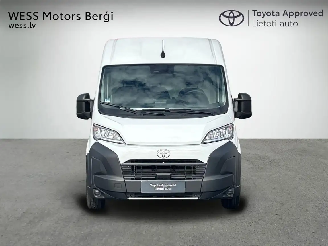 TOYOTA PROACE