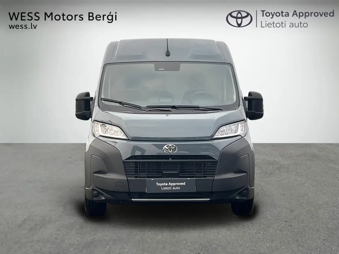TOYOTA PROACE