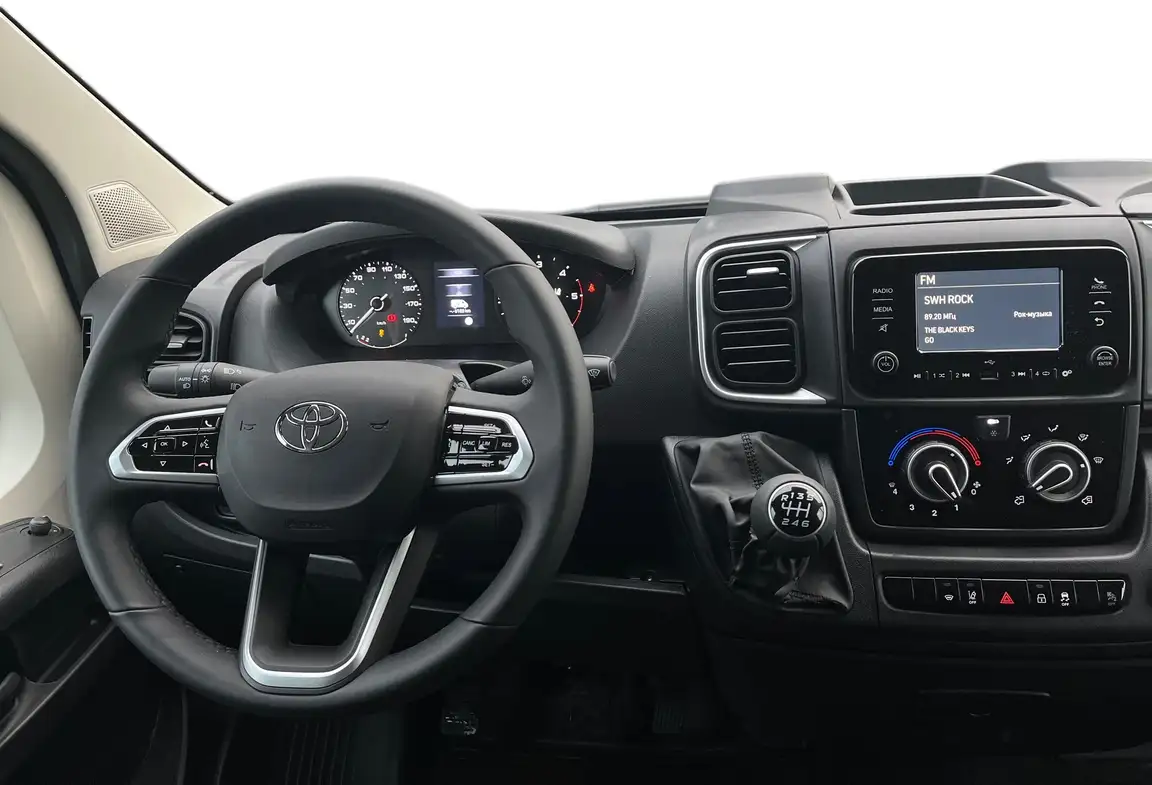 TOYOTA PROACE