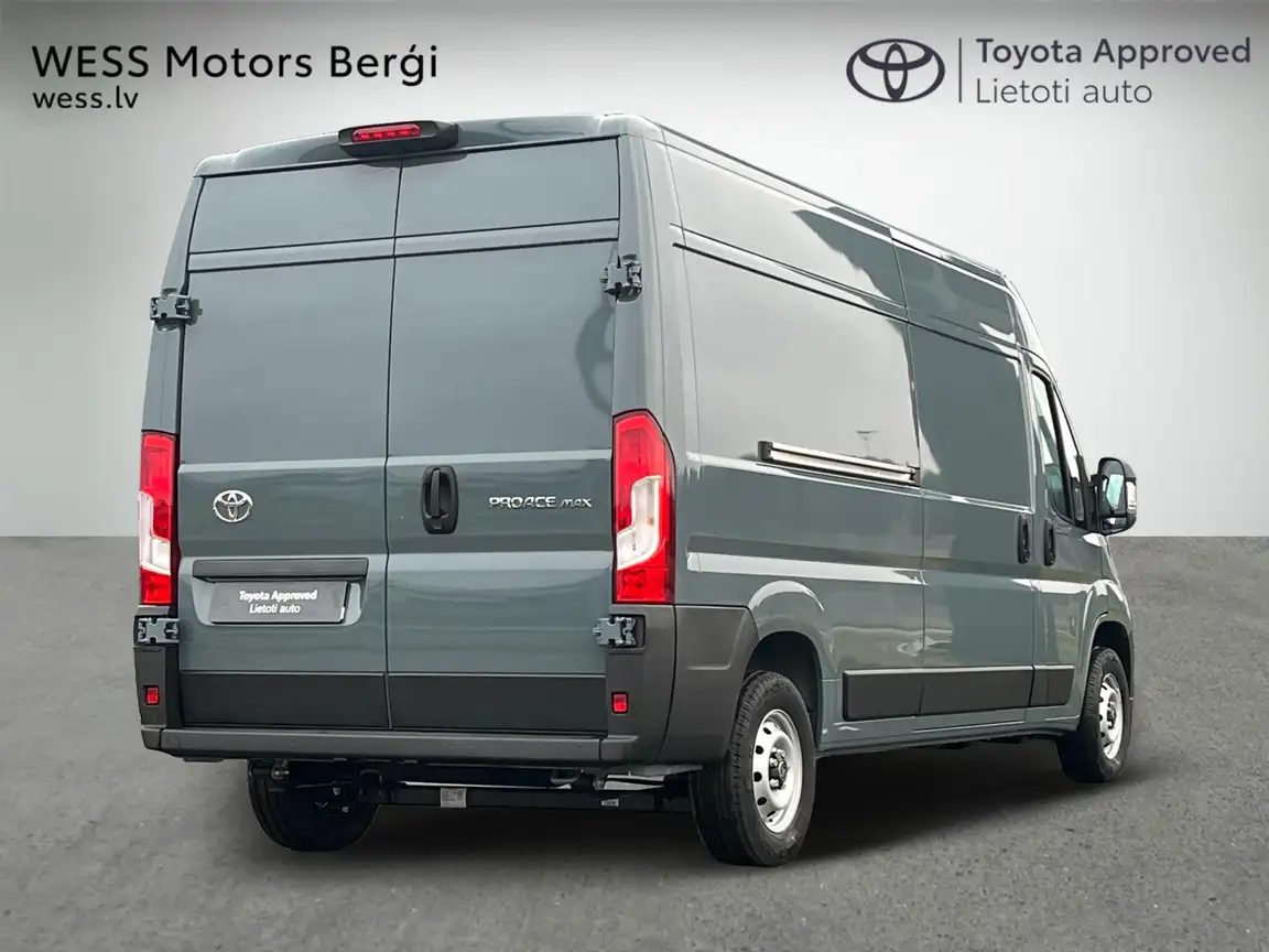 TOYOTA PROACE