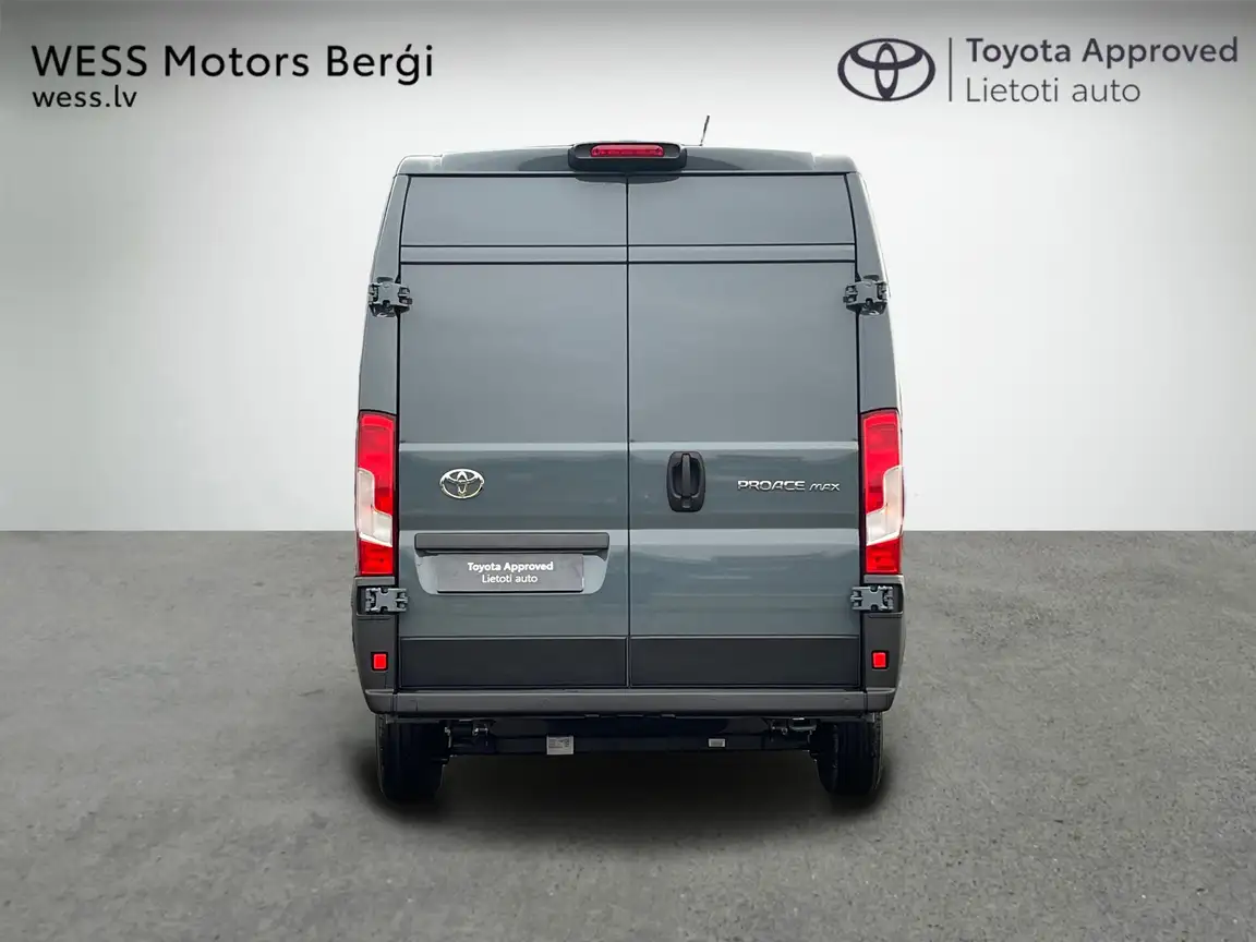 TOYOTA PROACE