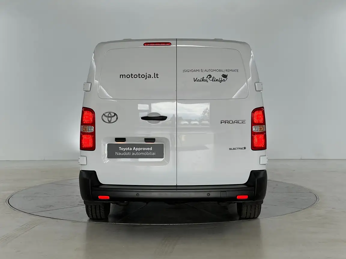 TOYOTA PROACE