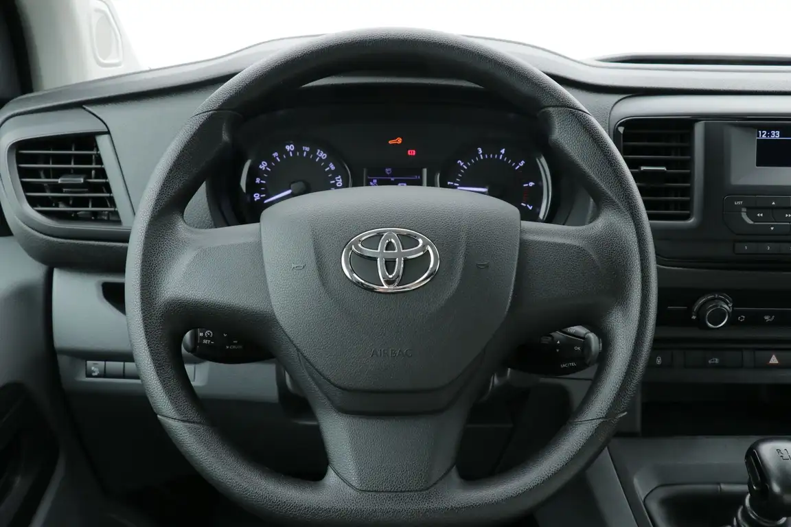 TOYOTA PROACE