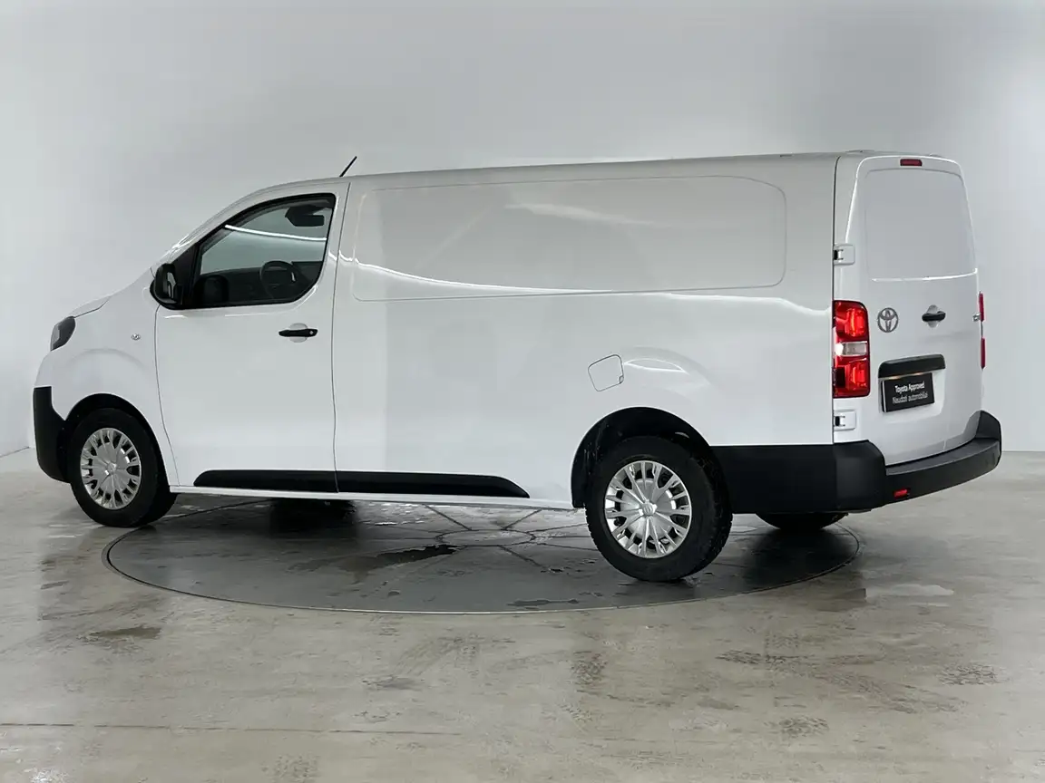 TOYOTA PROACE