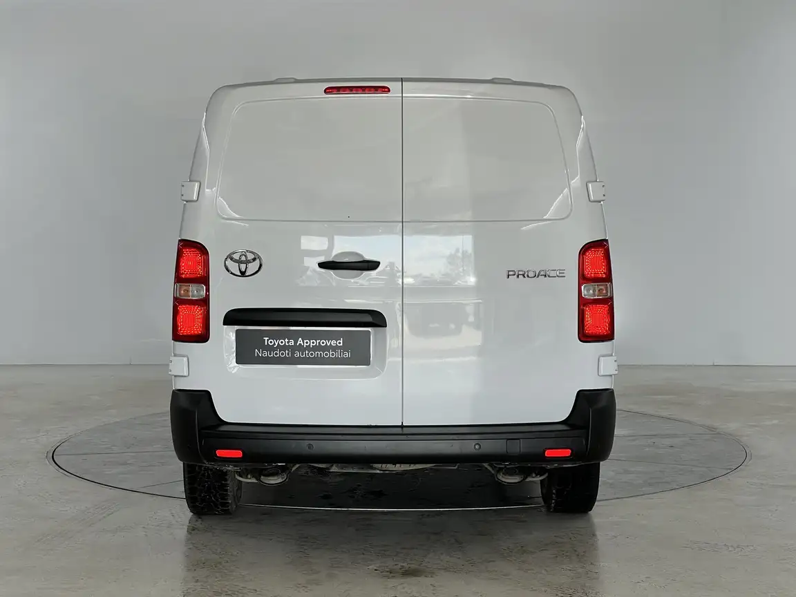 TOYOTA PROACE