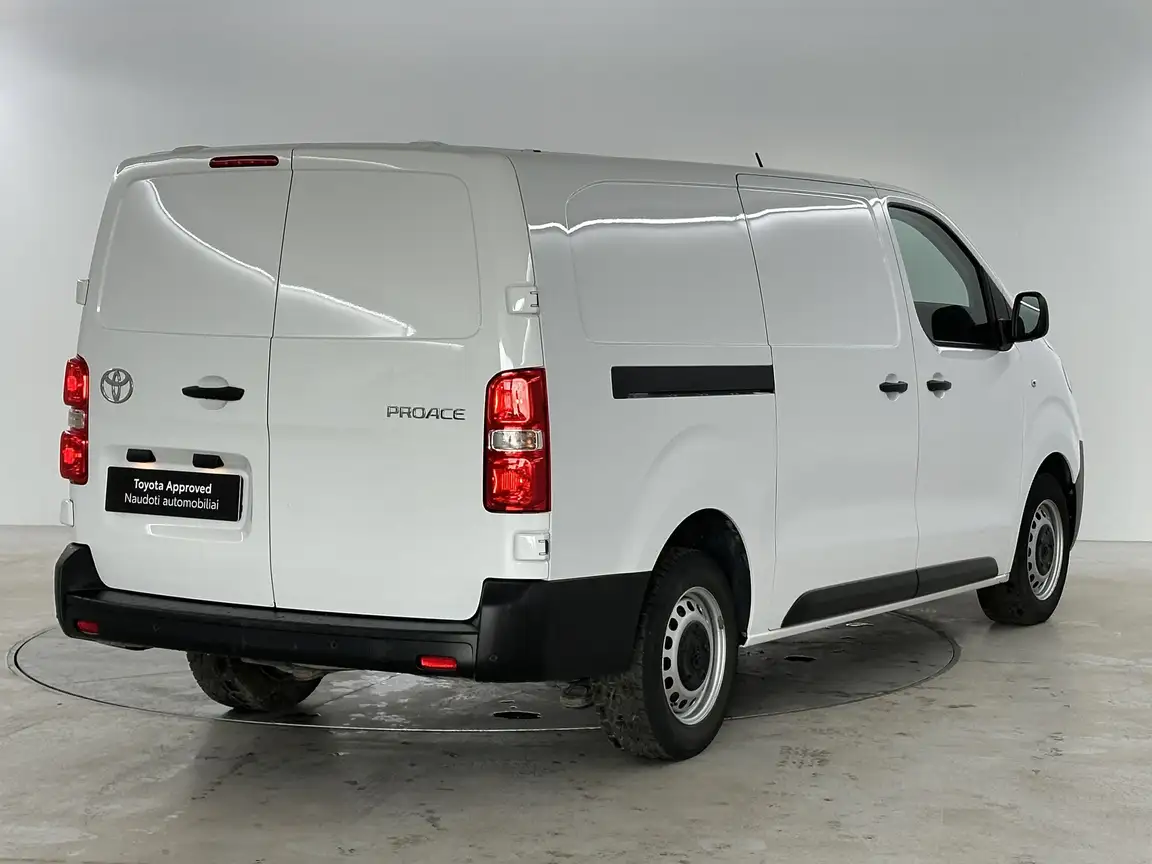 TOYOTA PROACE