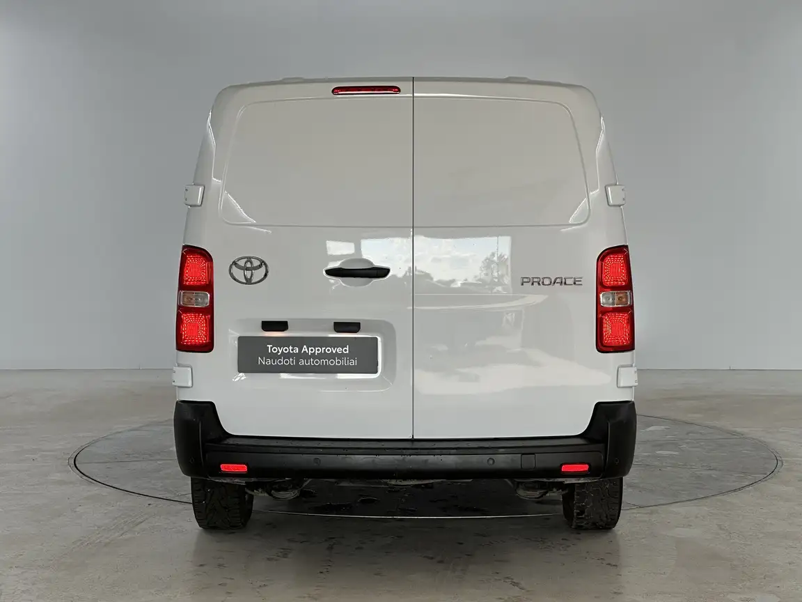 TOYOTA PROACE