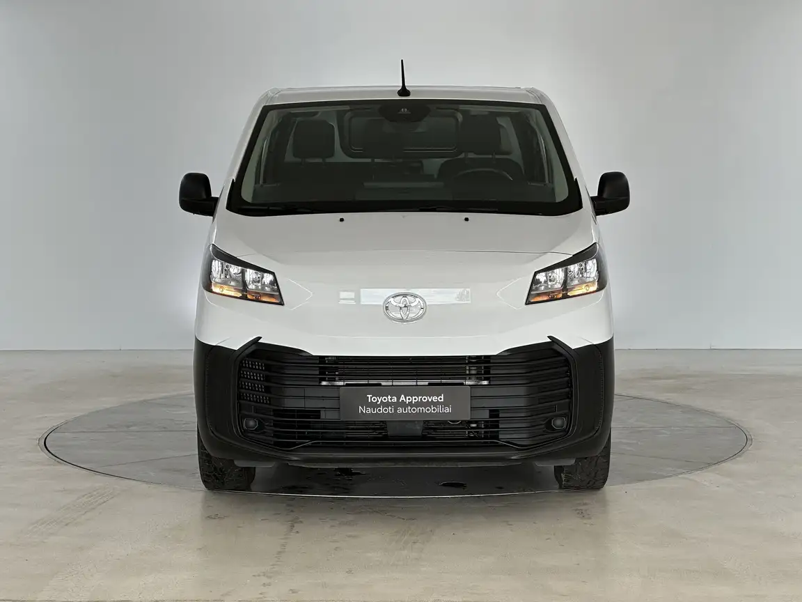 TOYOTA PROACE