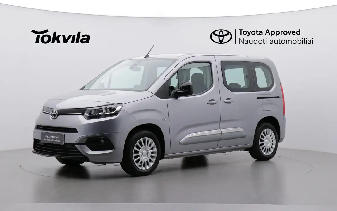 TOYOTA PROACE