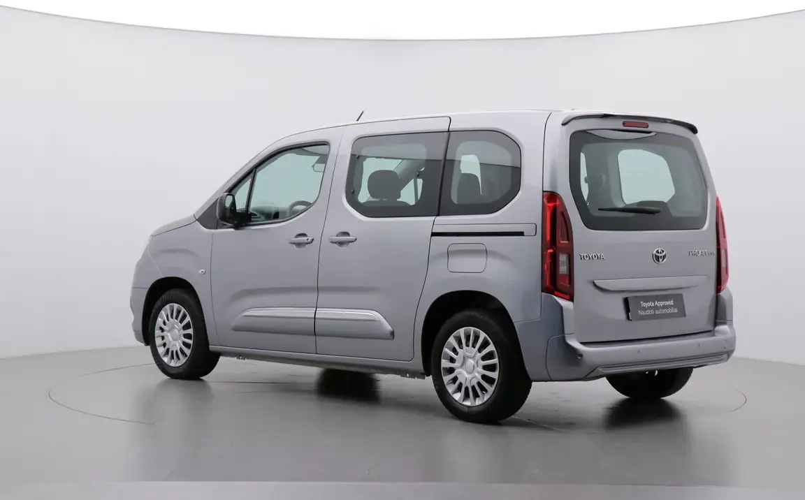 TOYOTA PROACE