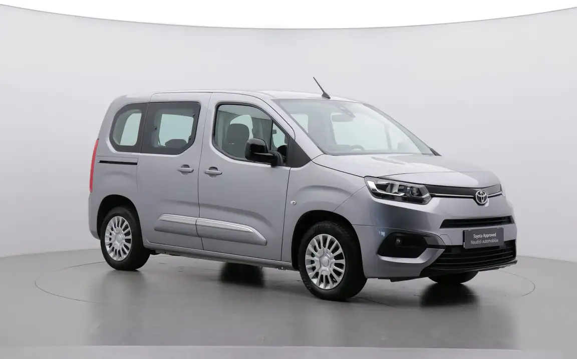 TOYOTA PROACE