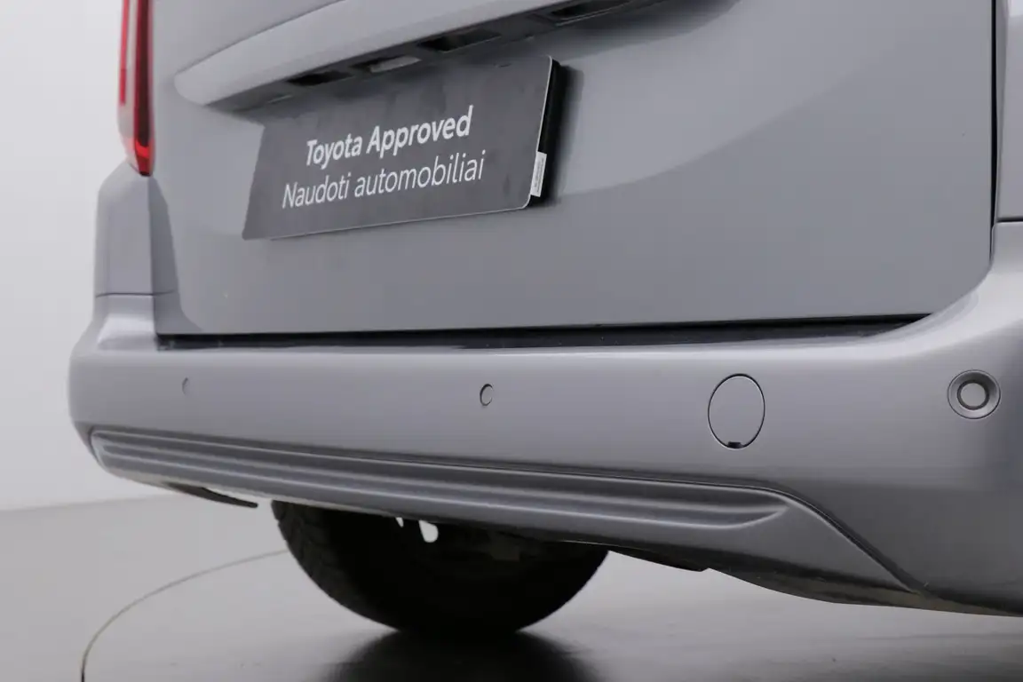 TOYOTA PROACE