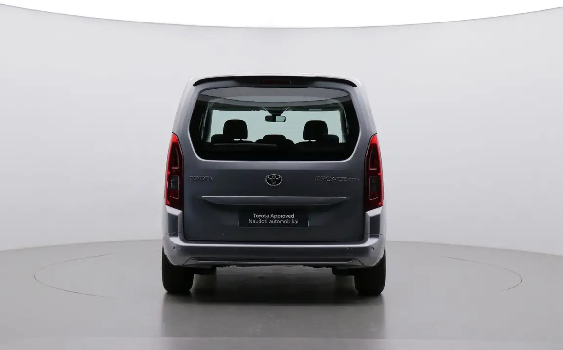 TOYOTA PROACE