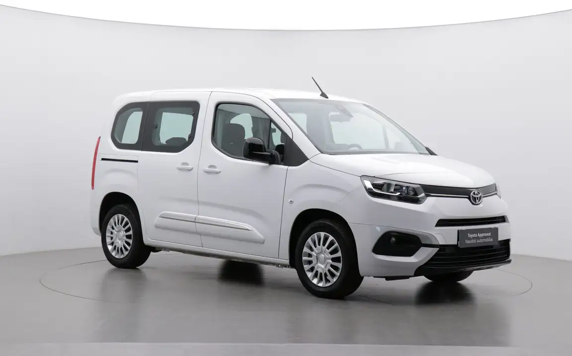 TOYOTA PROACE
