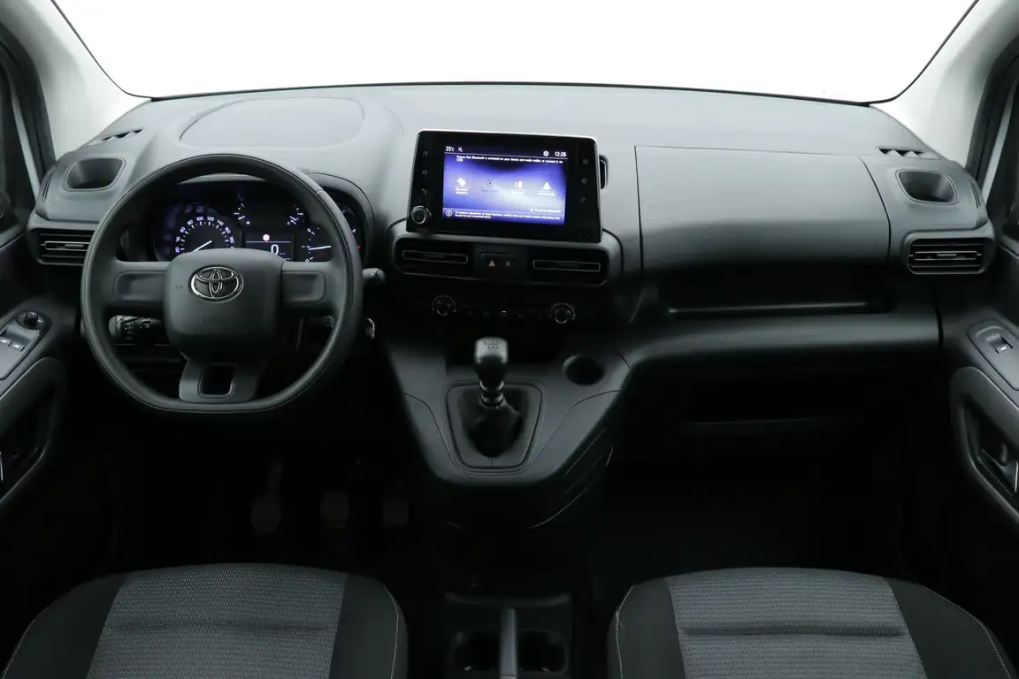 TOYOTA PROACE