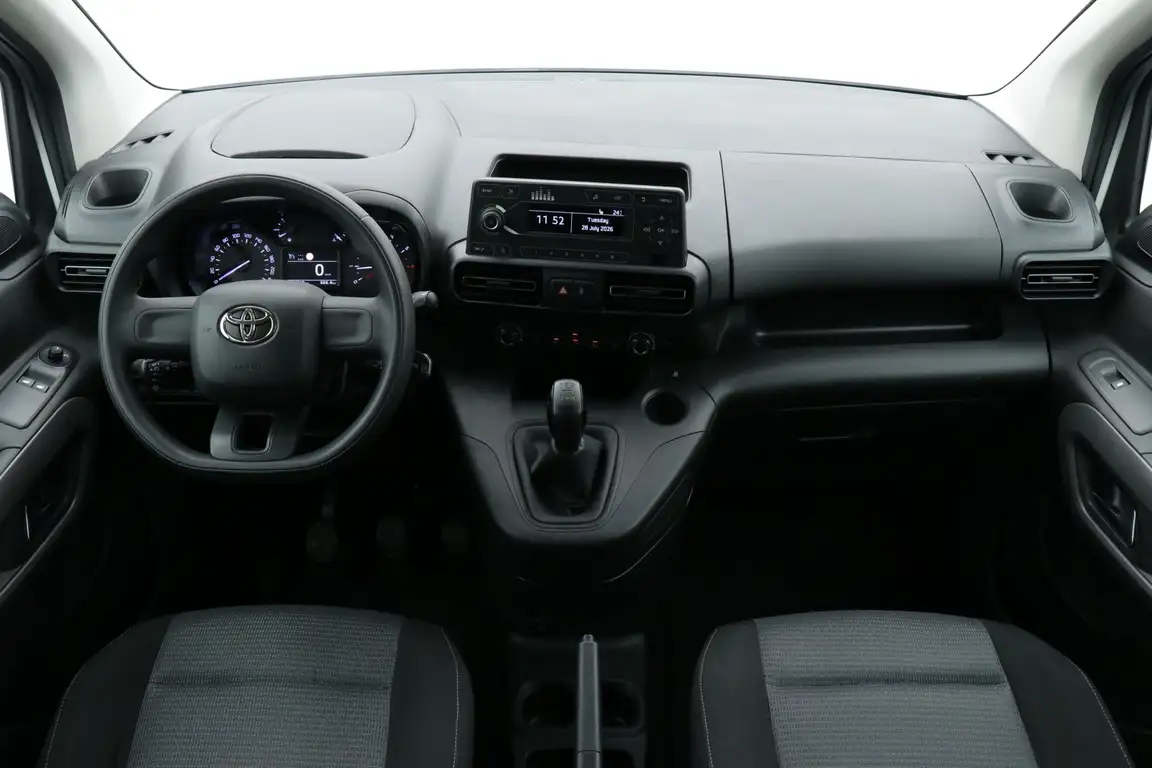 TOYOTA PROACE