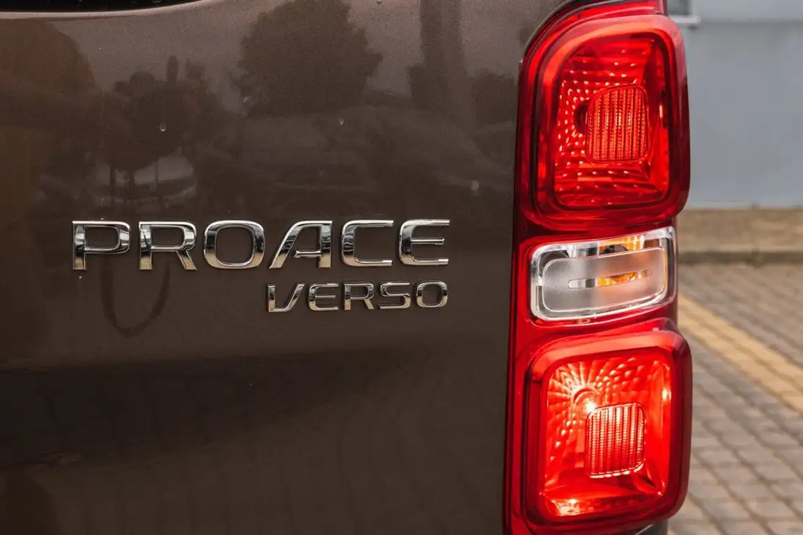 TOYOTA PROACE VERSO