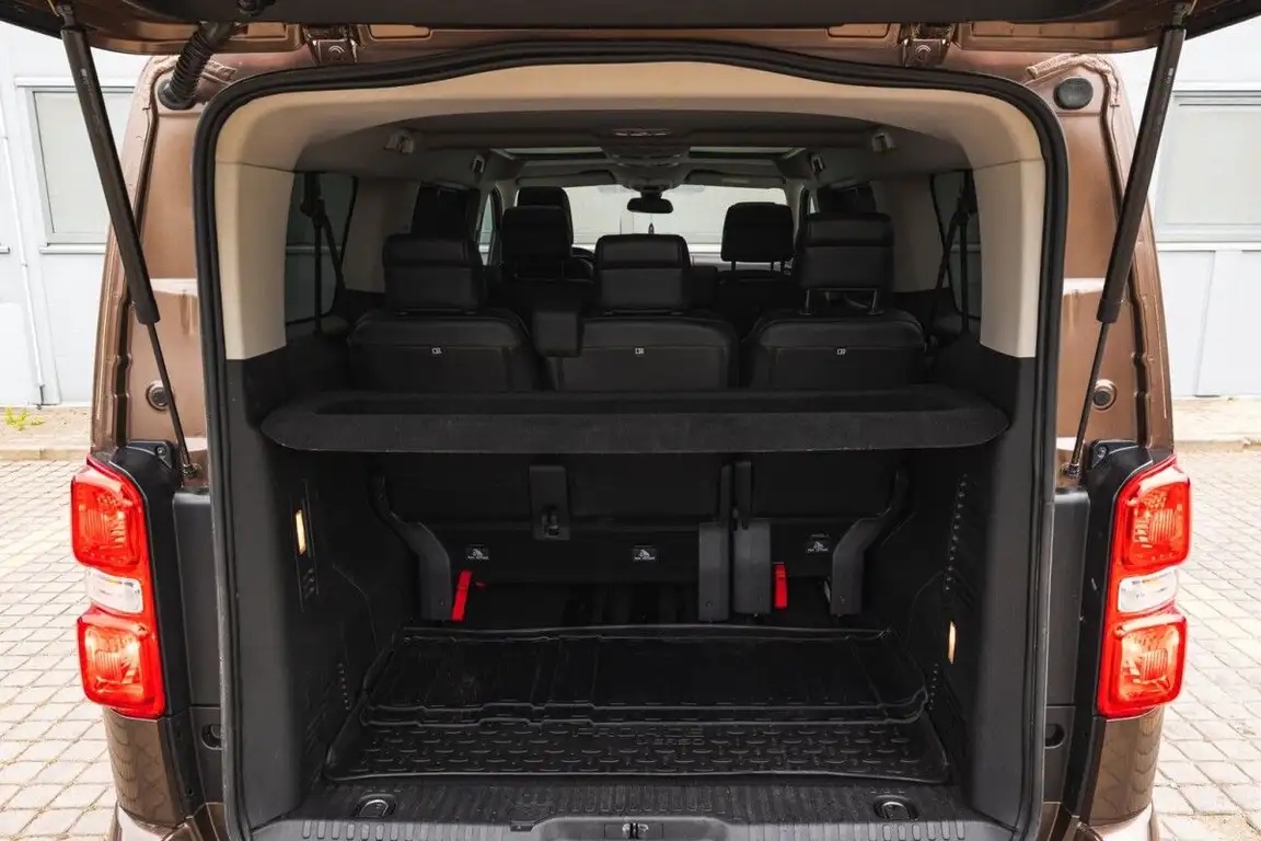 TOYOTA PROACE VERSO