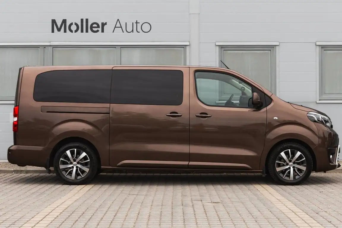 TOYOTA PROACE VERSO