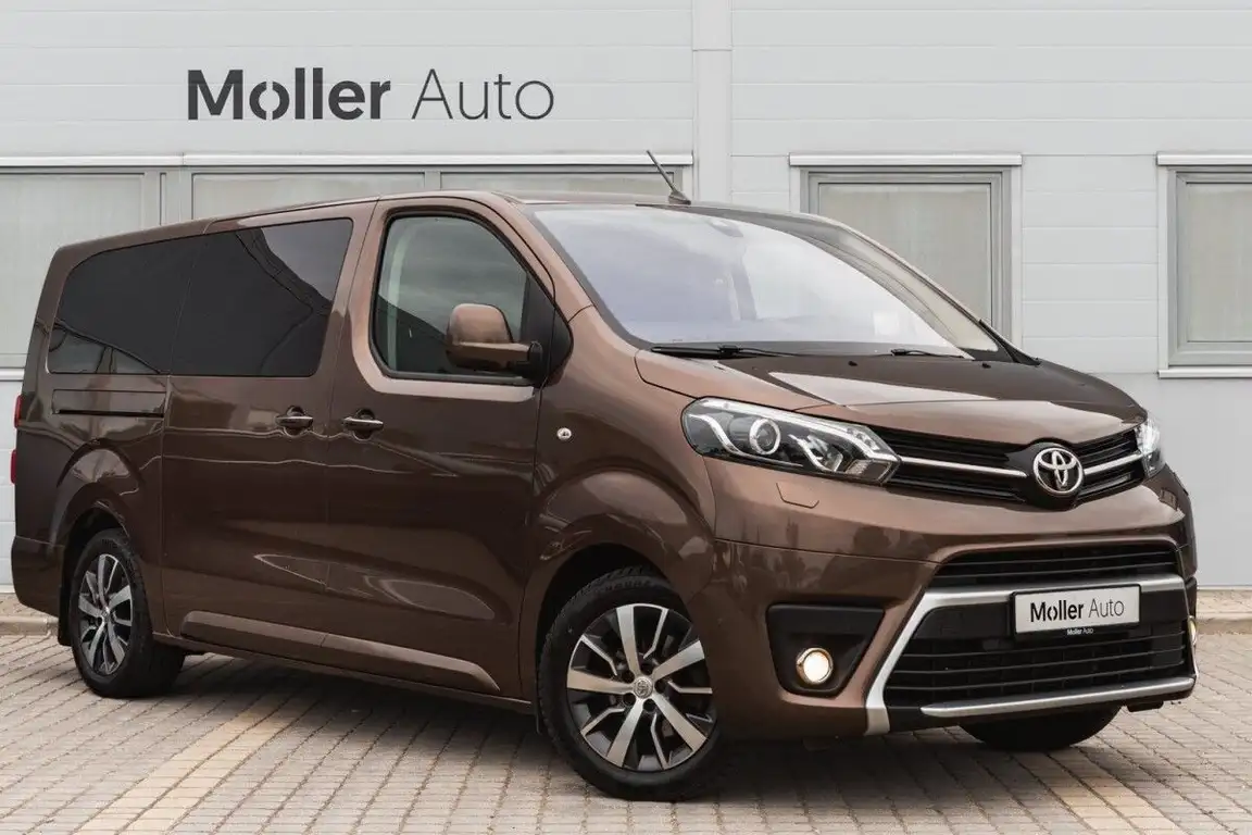 TOYOTA PROACE VERSO